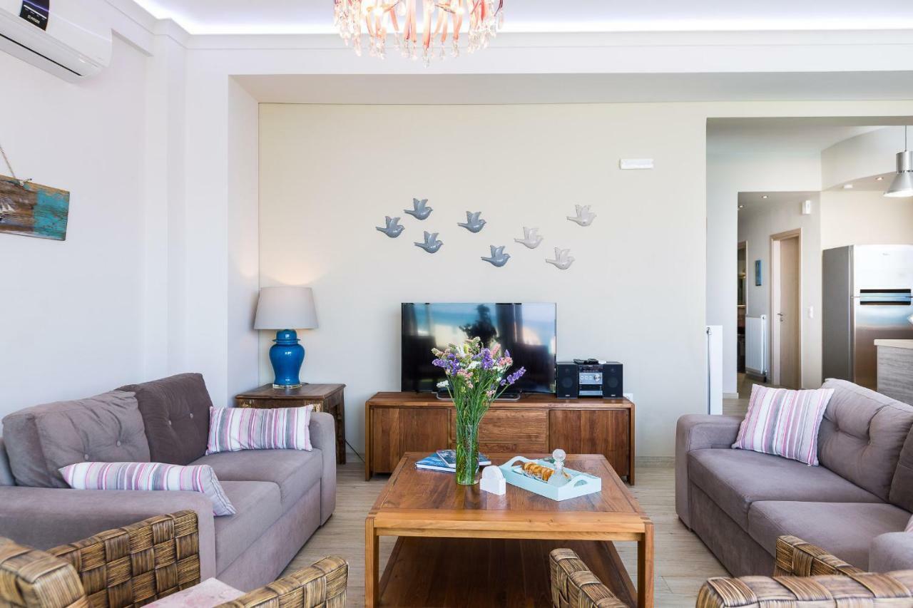 Iris Luxury Beach Front Residence With Pool & Bbq, By Thinkvilla Rethymno Exterior foto